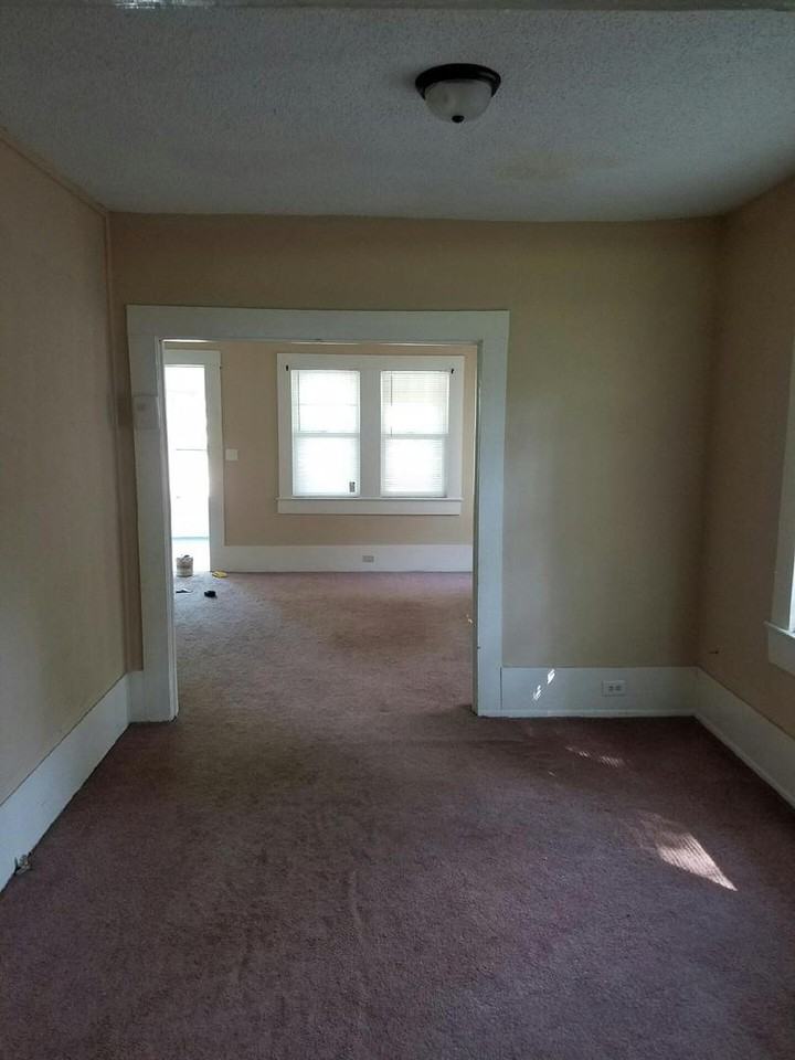 905 Jackson Blvd - Photo 2 of 8