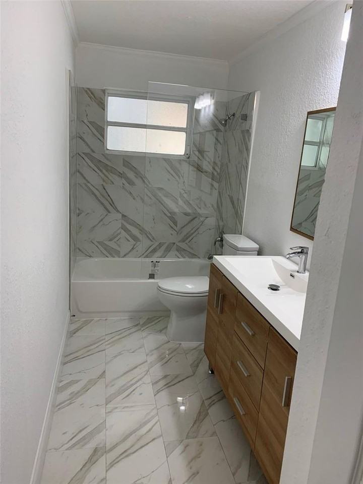 8415 Sw 144th St - Photo 3 of 6