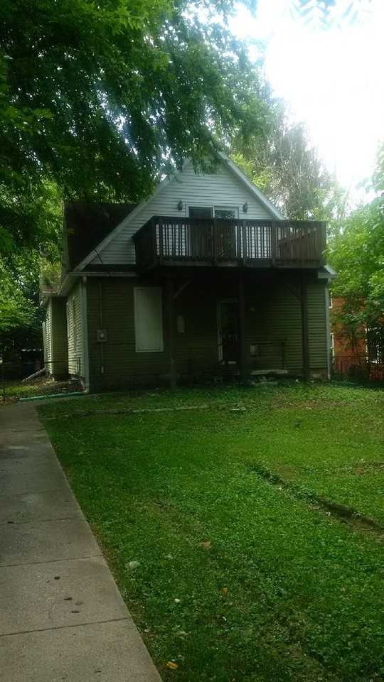 611 E University St - Photo 2 of 17