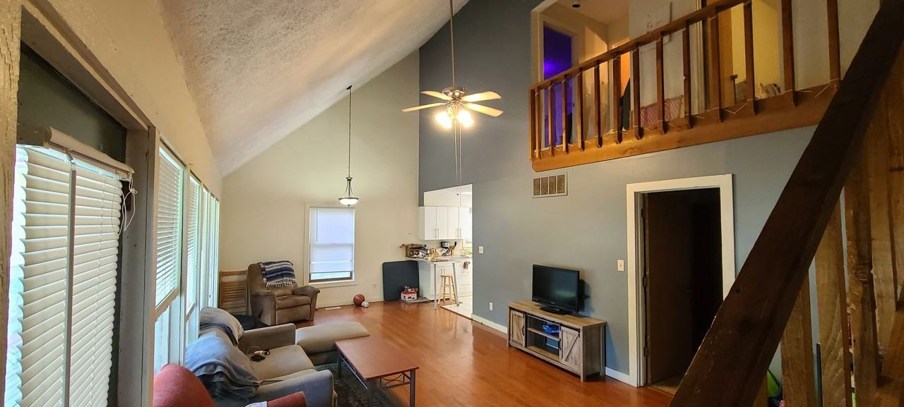 515 W 16th St #515 - Photo 5 of 22