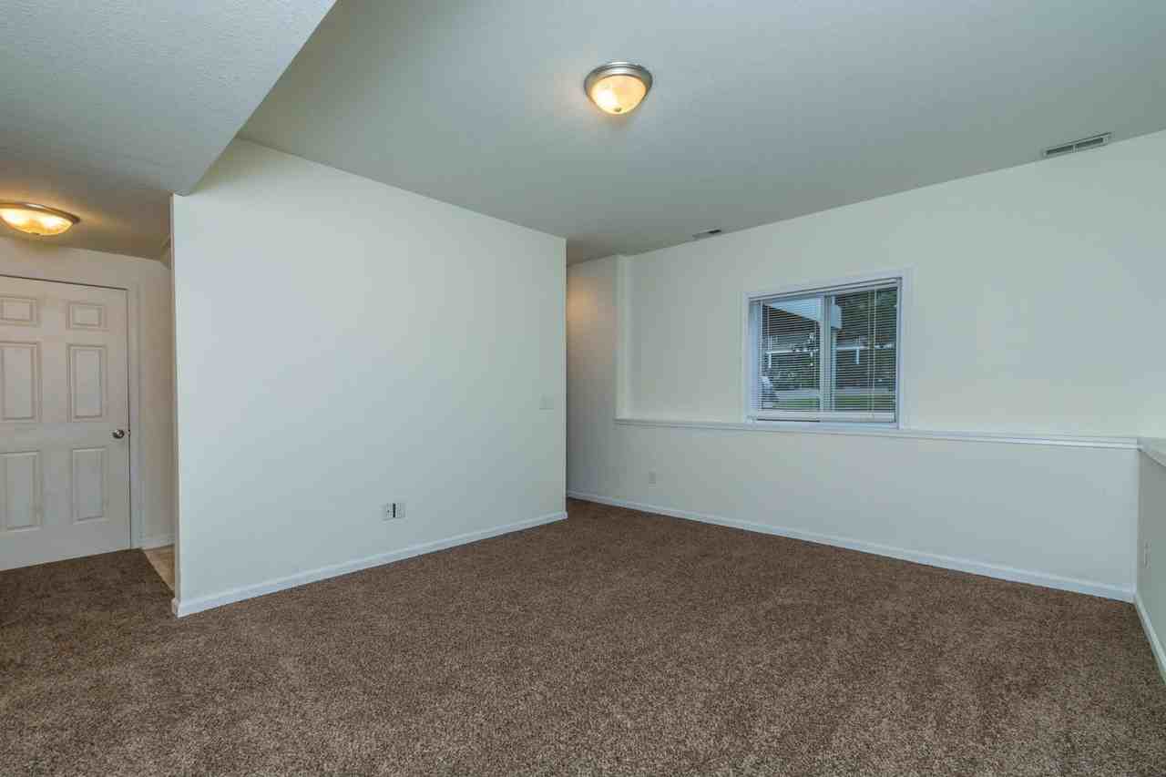 206 East 20th Street - Photo 7 of 15