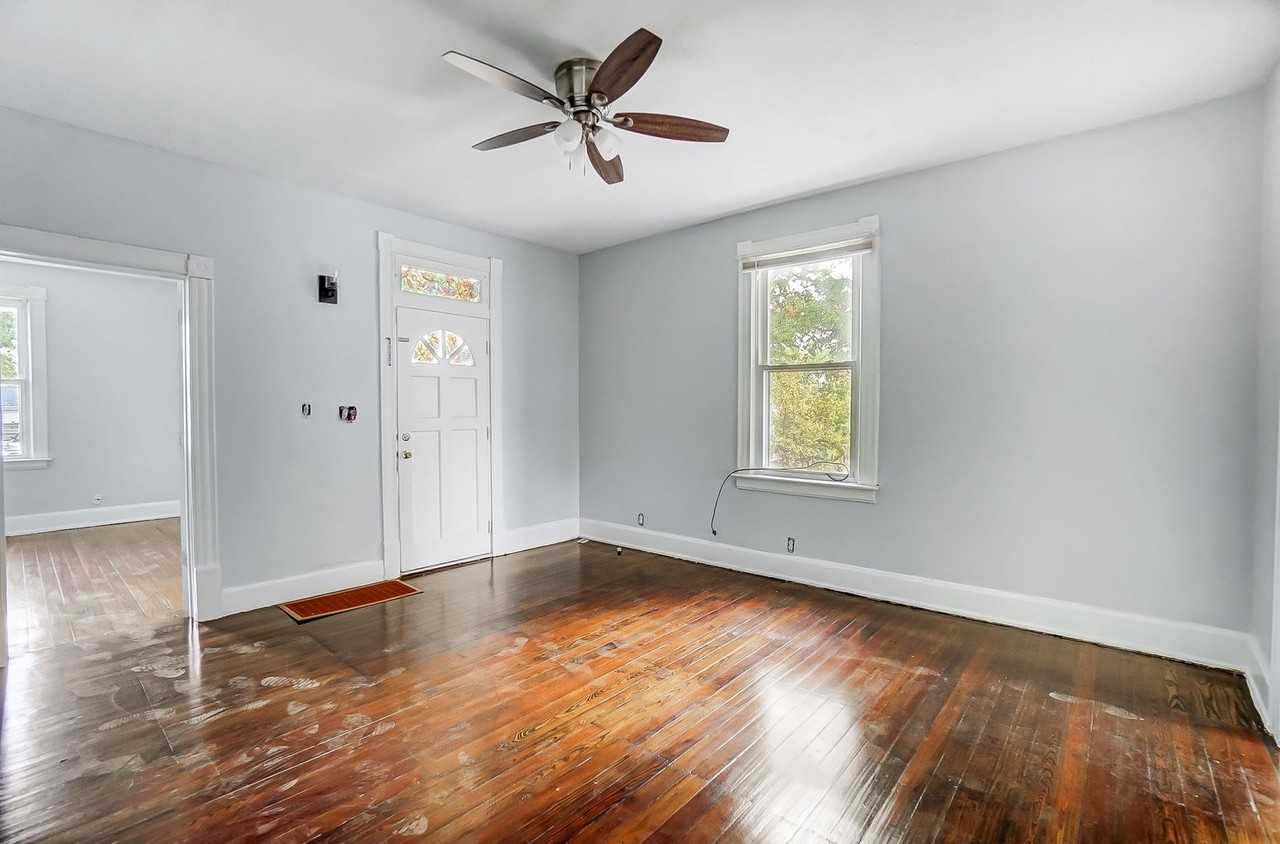 649 Forest Ave - Photo 7 of 24