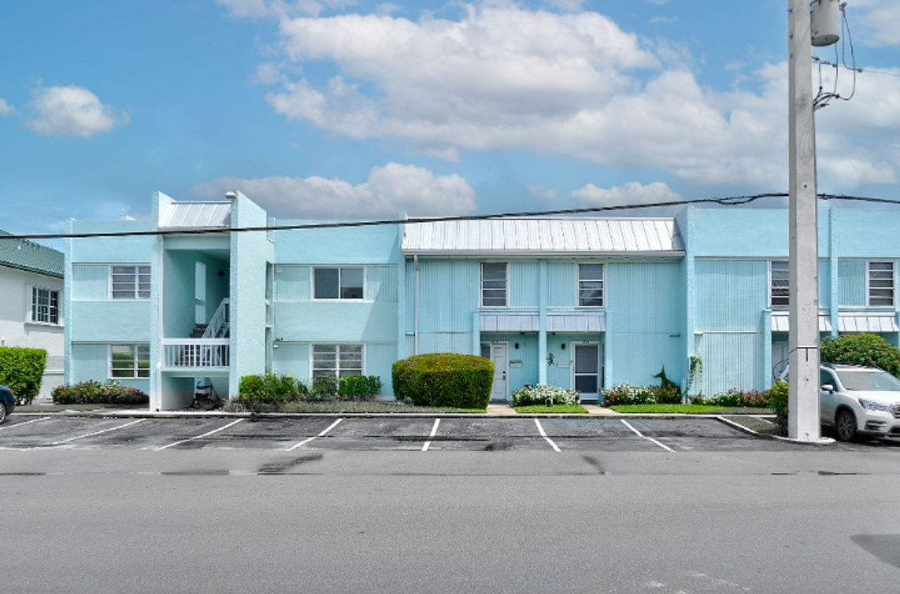 Brighten - Photo 3 of 32