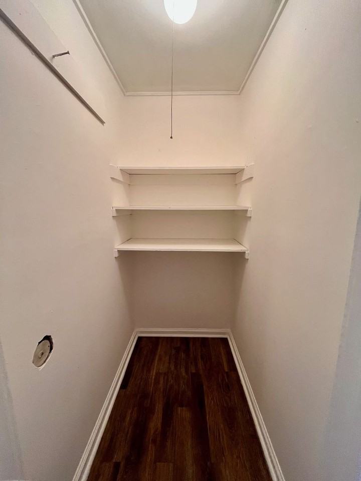 309 Starling St - Photo 6 of 11