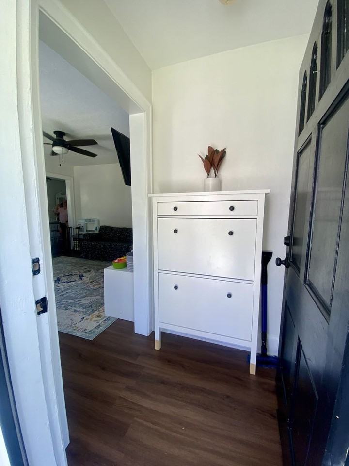 121 Winshire St - Photo 2 of 21