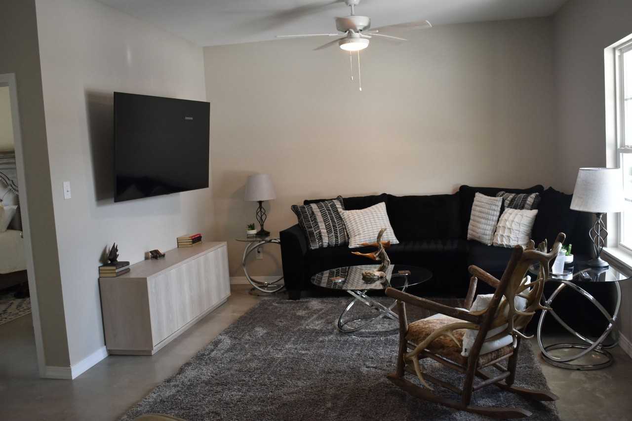 2-bedroom 2 bath Sterlington Apartment - Photo 3 of 6