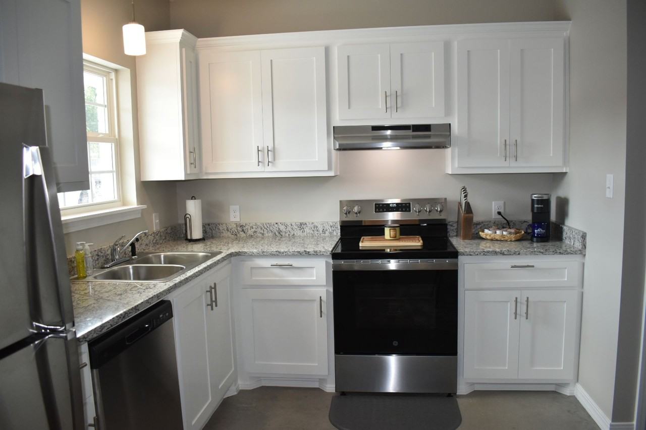 2-bedroom 2 bath Sterlington Apartment - Photo 2 of 6