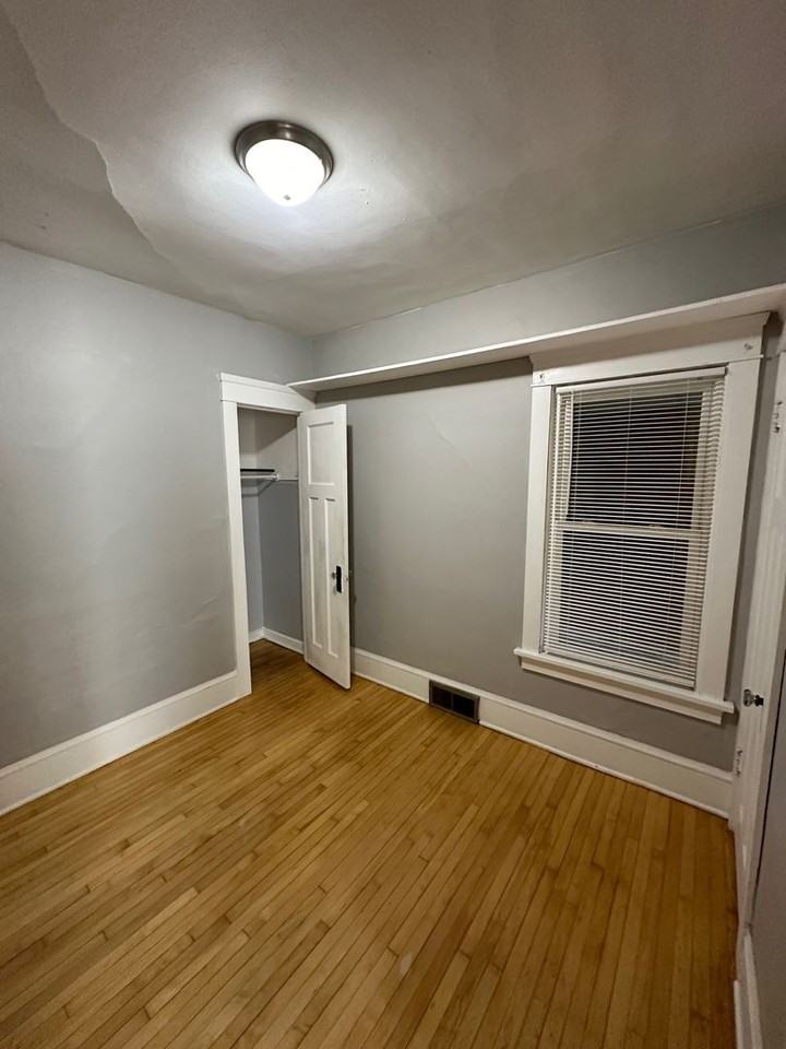 3360 North Downer Avenue - Photo 5 of 16