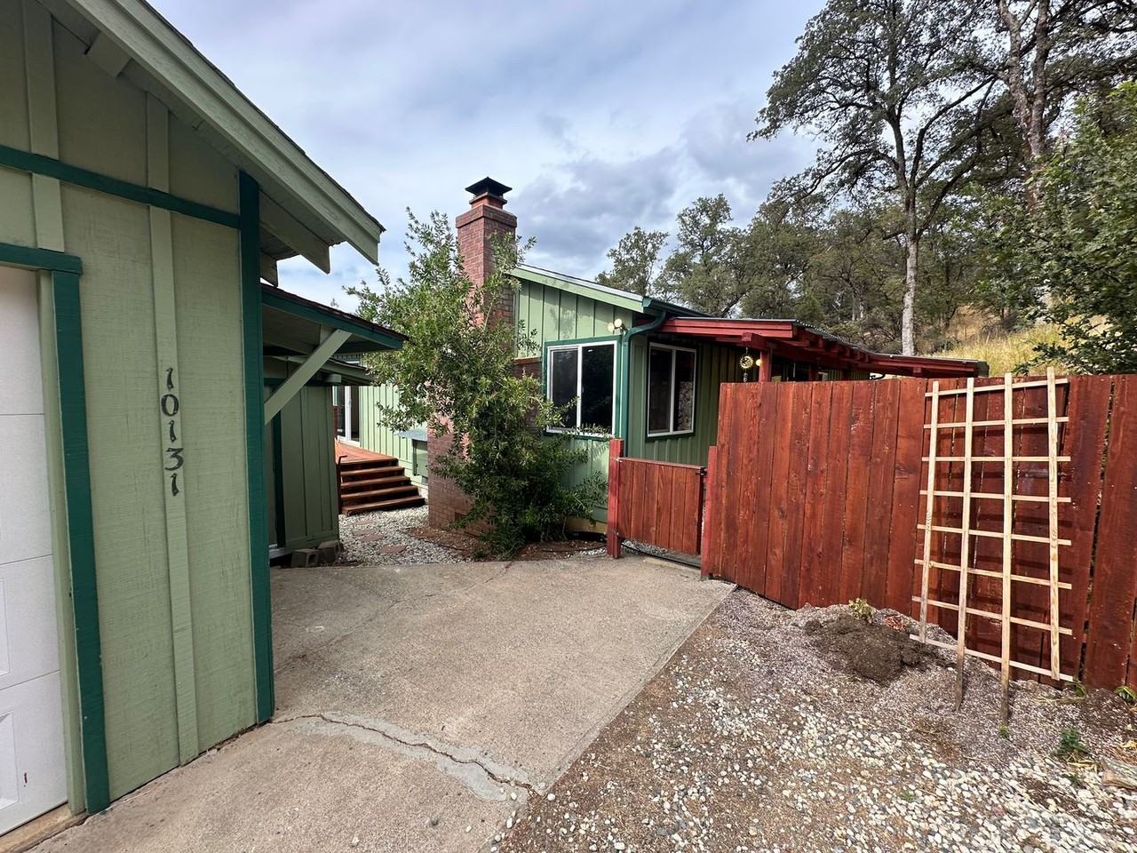 10131 Potlicker Rd - Photo 2 of 24