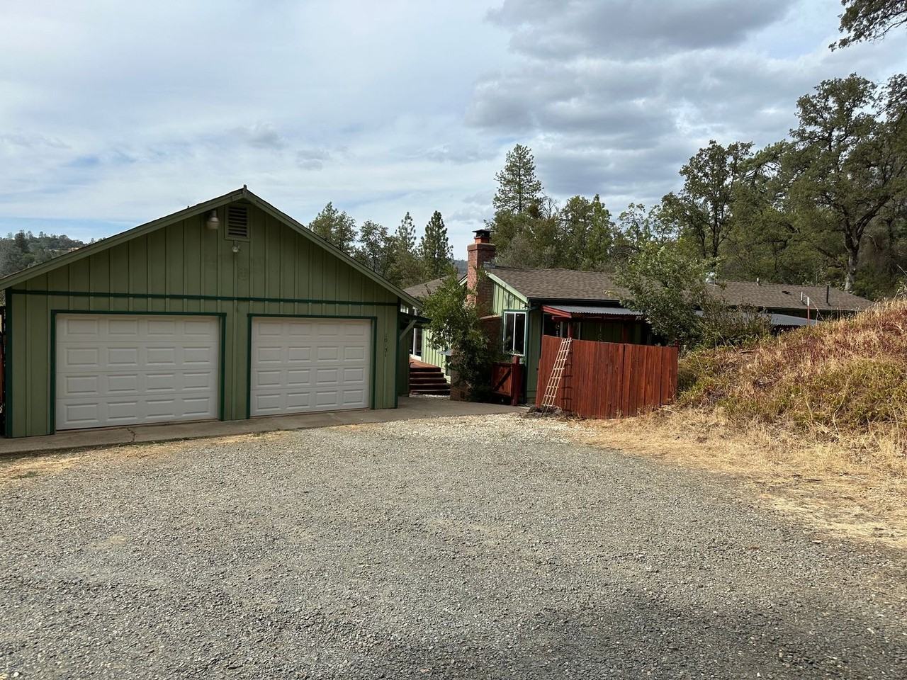 10131 Potlicker Rd - Photo 3 of 24