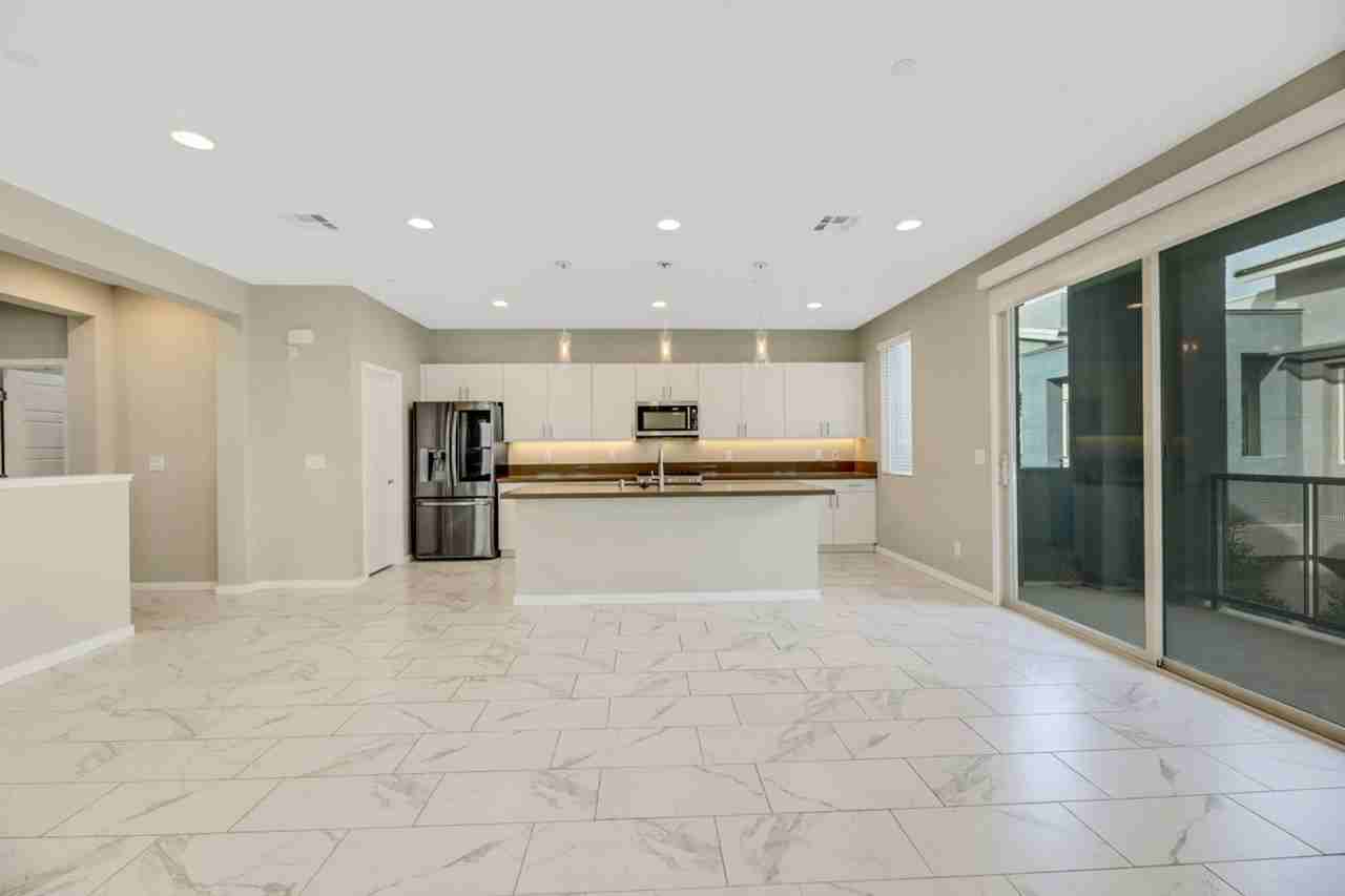 11302 Kraft Mountain Ave #103 - Photo 2 of 18