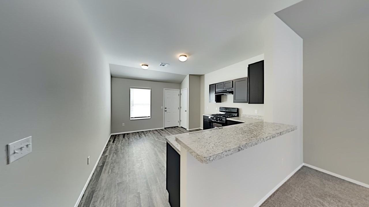 1833 Jack Rabbit Ln - Photo 5 of 16