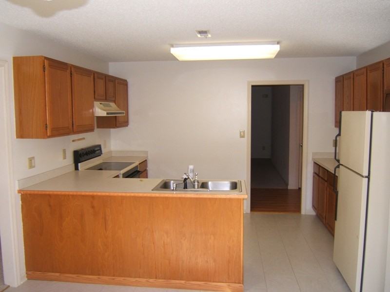 906 Nassau Ct - Photo 5 of 13