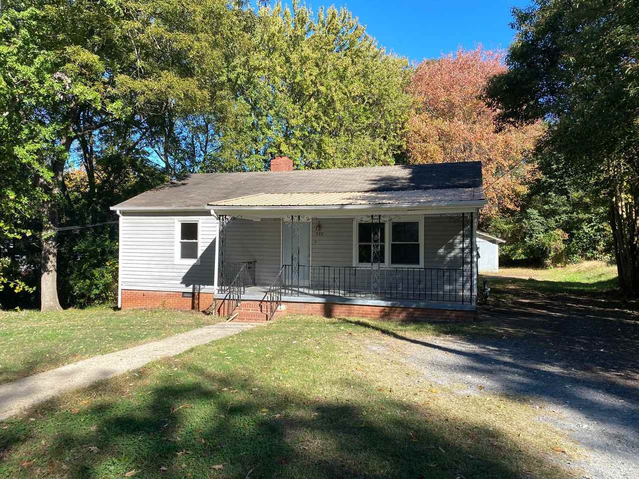 722 W Elm St - Photo 2 of 21