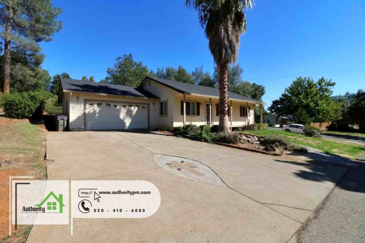 4641 Williamette St - Photo 2 of 21