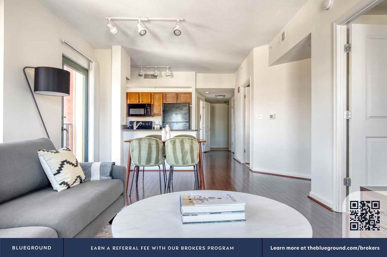 1301 M Street Northwest - Photo 4 of 39