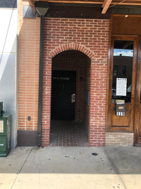 115 E Tyler St - Photo 6 of 23