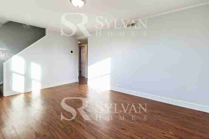 8102 Murray Point Rd - Photo 3 of 15