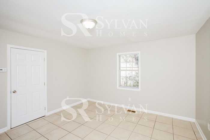 2314 Senate St - Photo 3 of 15
