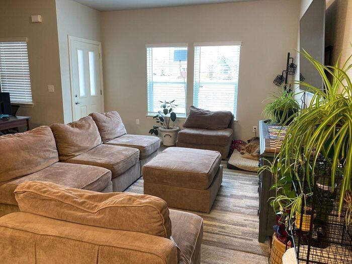 876 Winding Brook Dr - Photo 3 of 6