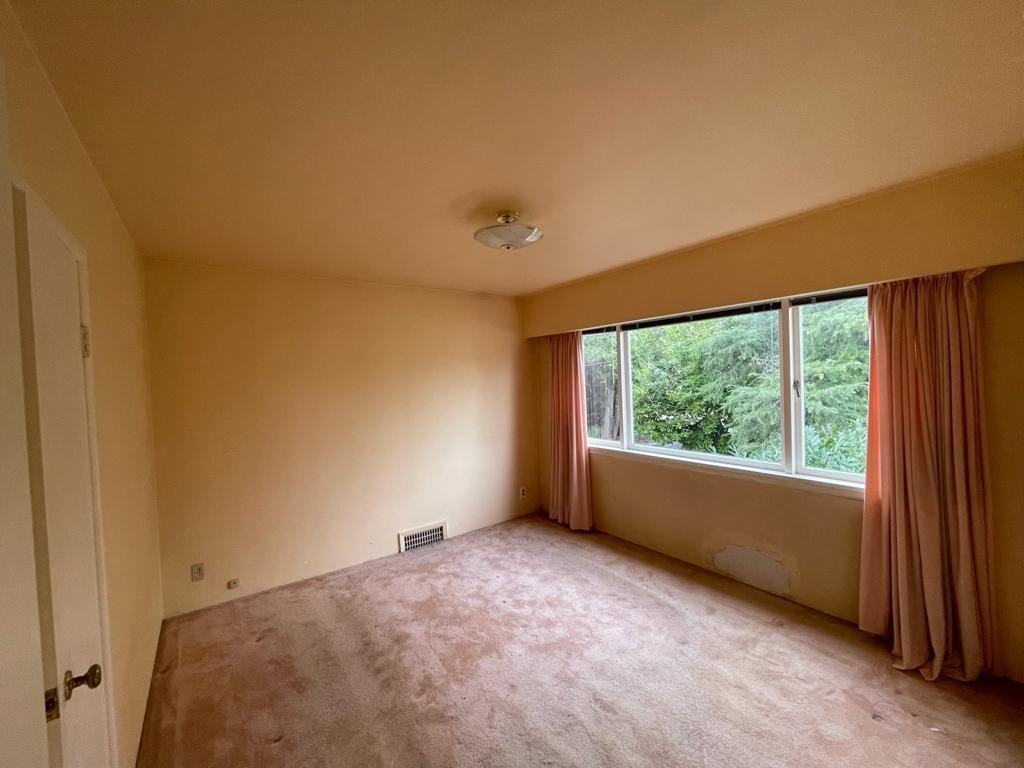 11060 Bird Road - Photo 5 of 16