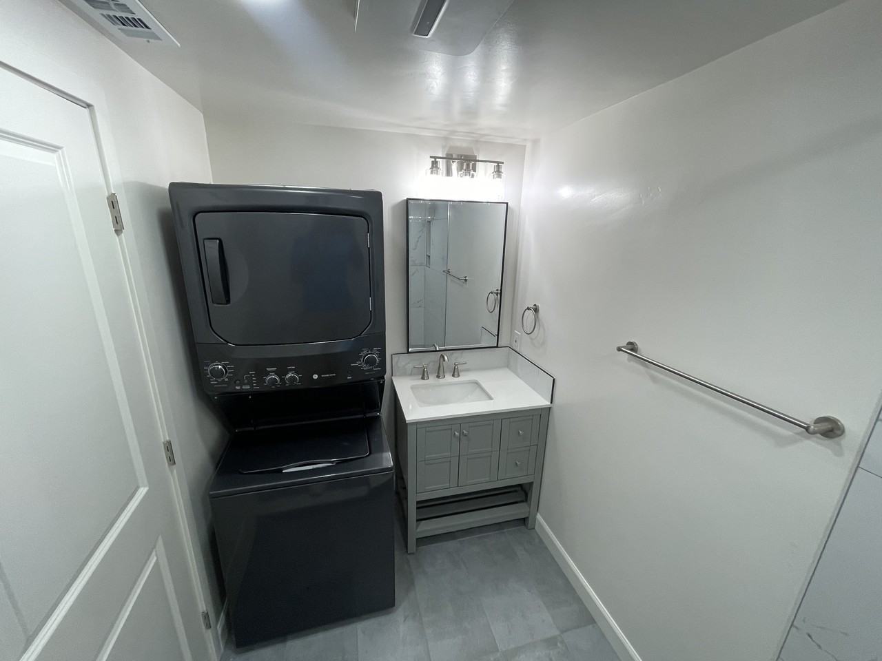 2340 Tampa Ave #L - Photo 5 of 11