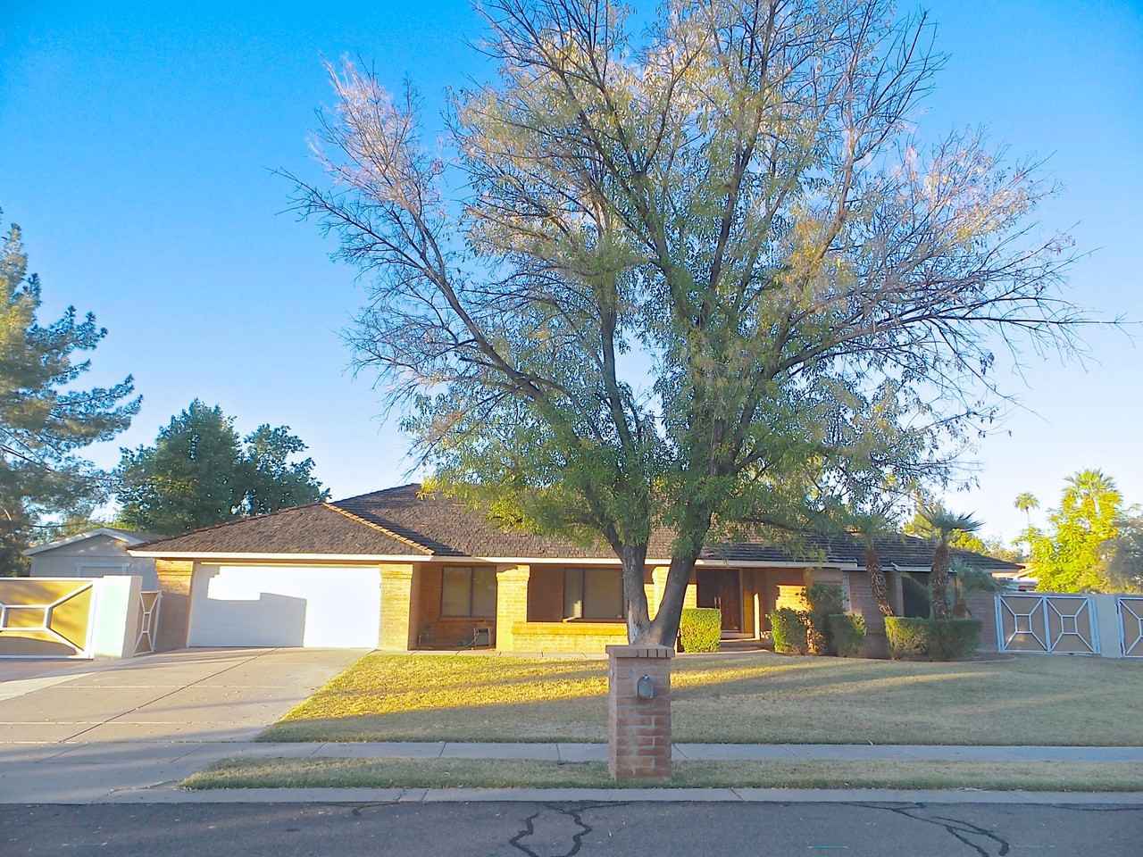 54 W Carver Rd - Photo 2 of 28