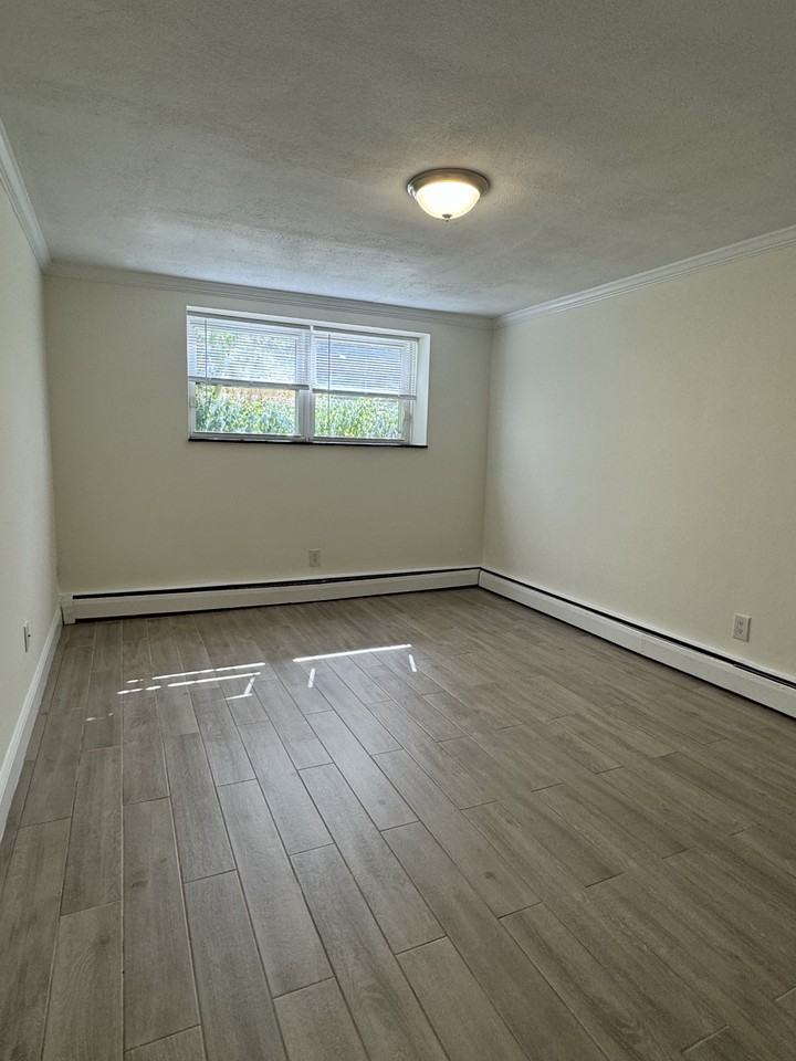 269 Harvard St #1 - Photo 4 of 10