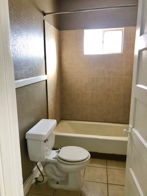 1212 Randolph Dr #1 - Photo 2 of 5