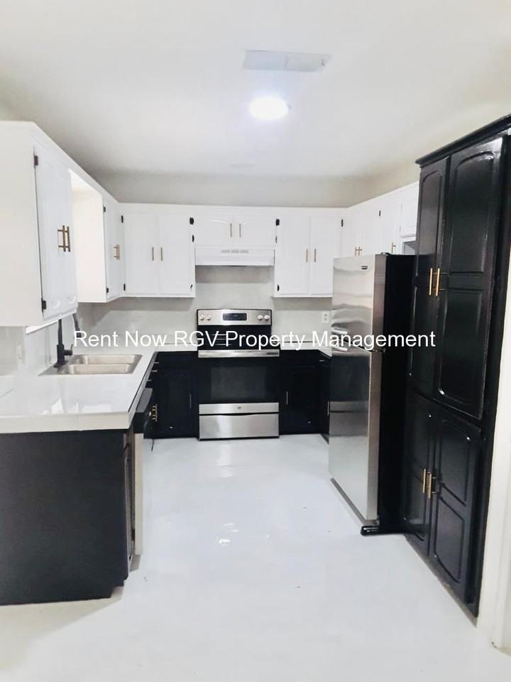 818 Diana Dr #NA - Photo 2 of 15