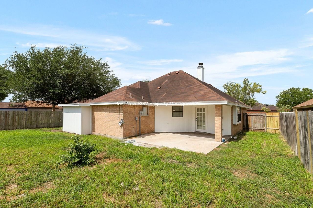 818 Diana Dr #NA - Photo 4 of 15