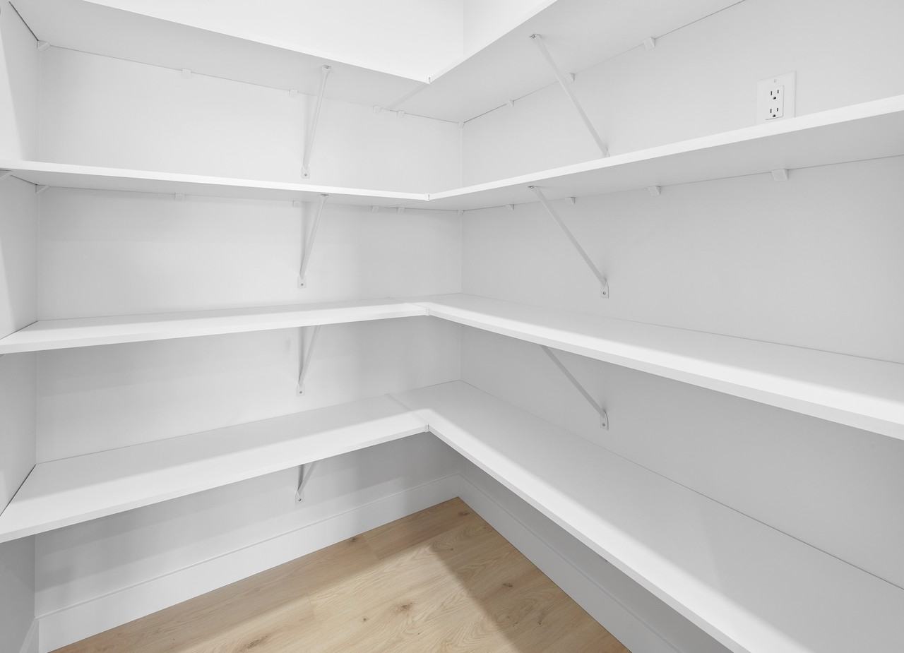 3028 169 St Sw #MAIN - Photo 7 of 24