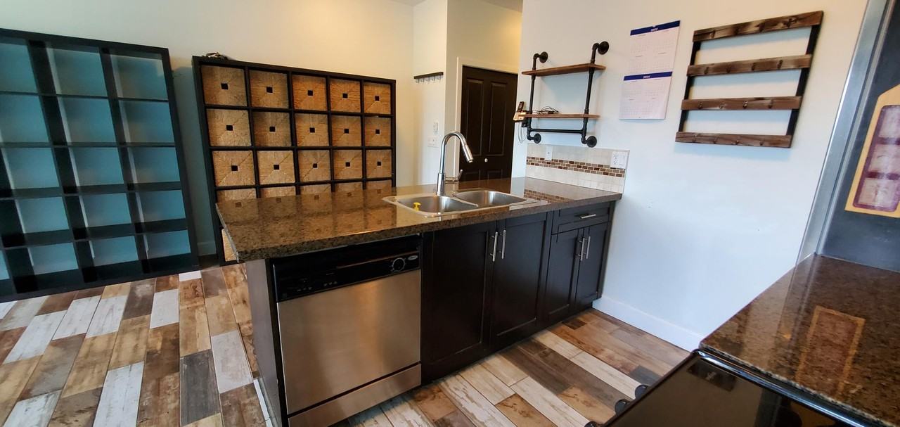 46262 The Summit #214 - Photo 2 of 12