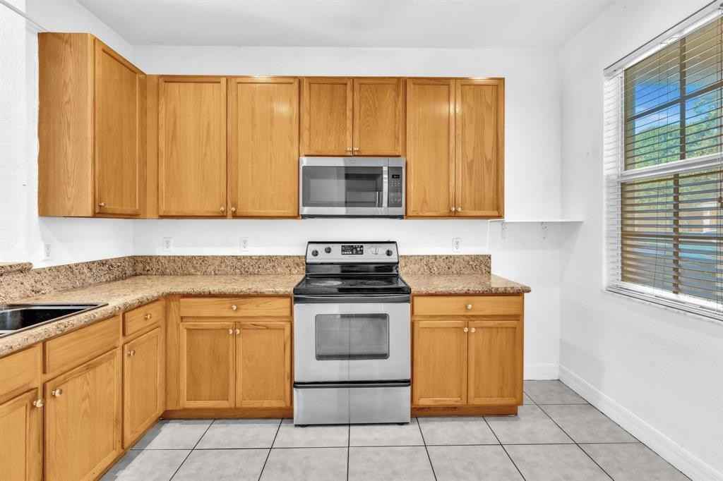 NW 18th Ave & NW 12th St #0000 - Photo 2 of 11