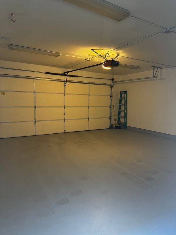 126 E Pearl St - Photo 2 of 13