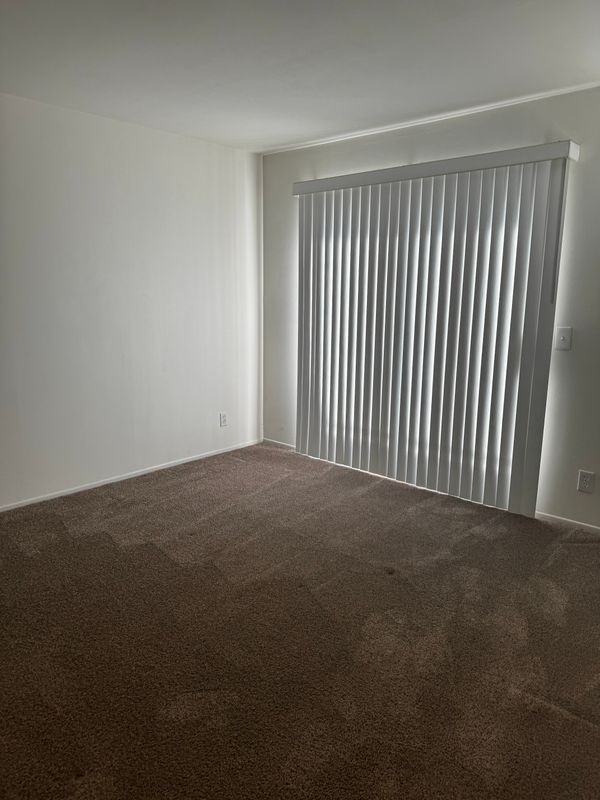 126 E Pearl St - Photo 7 of 13