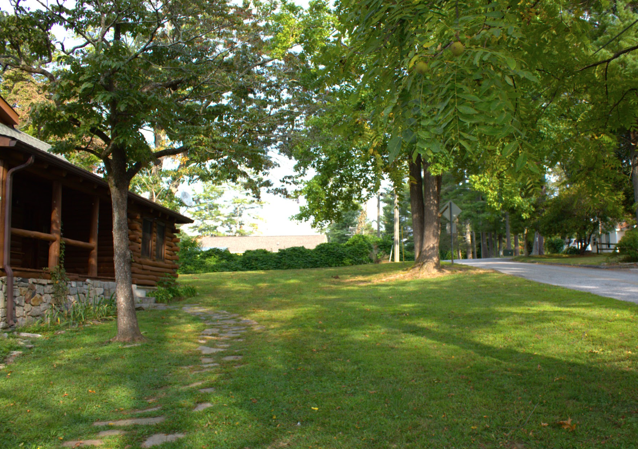 1608 Pennsylvania Ave - Photo 2 of 29