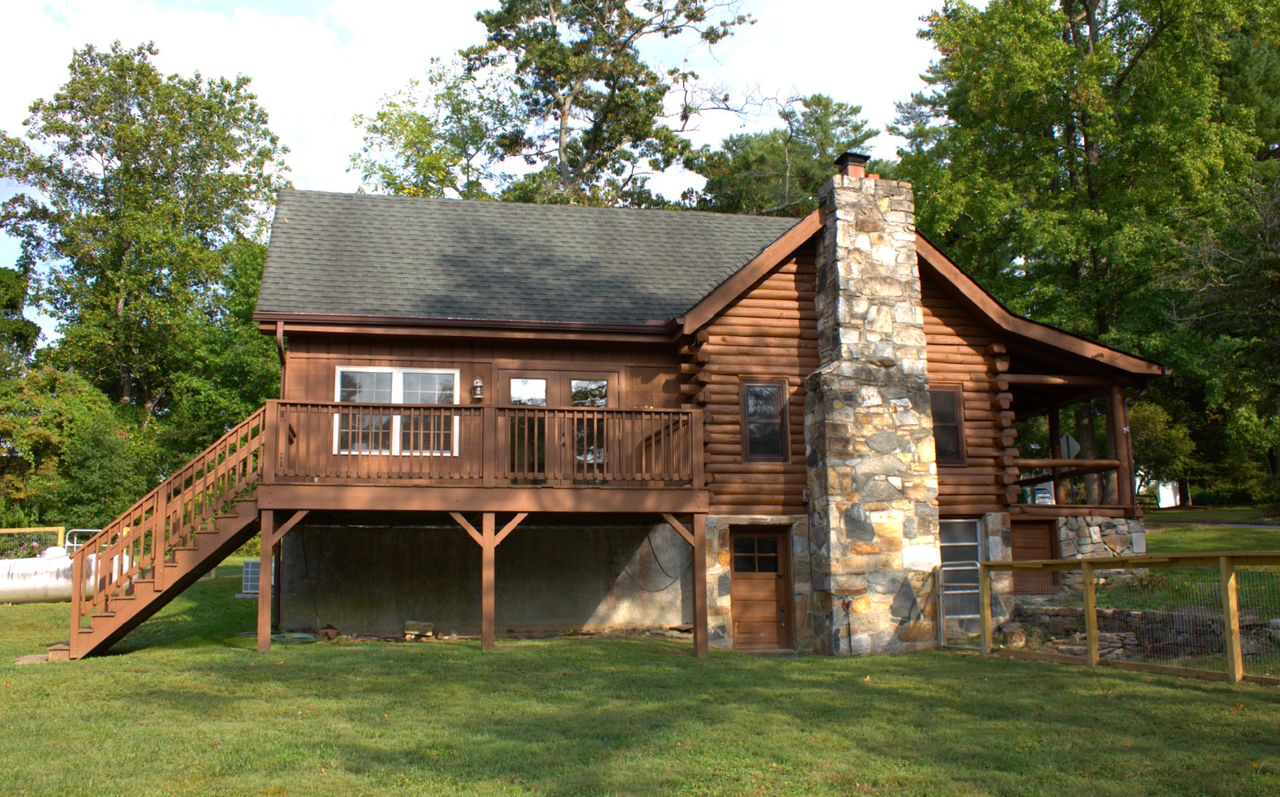 1608 Pennsylvania Ave - Photo 4 of 29