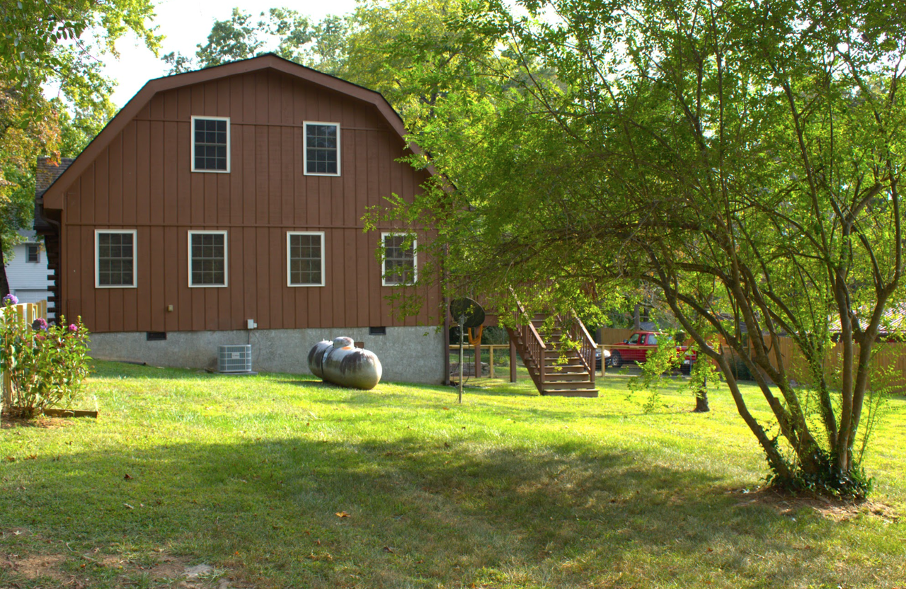 1608 Pennsylvania Ave - Photo 5 of 29