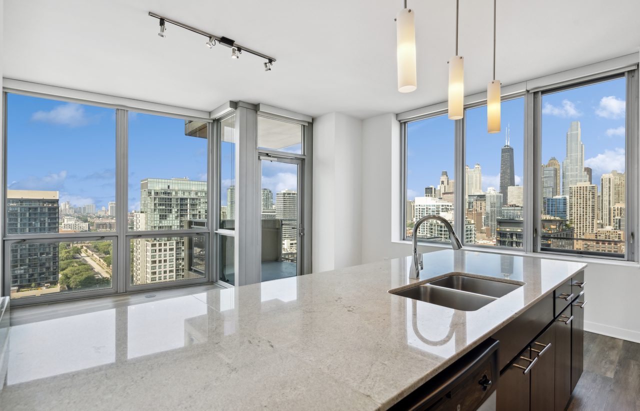 451 W Huron St #1 - Photo 4 of 20