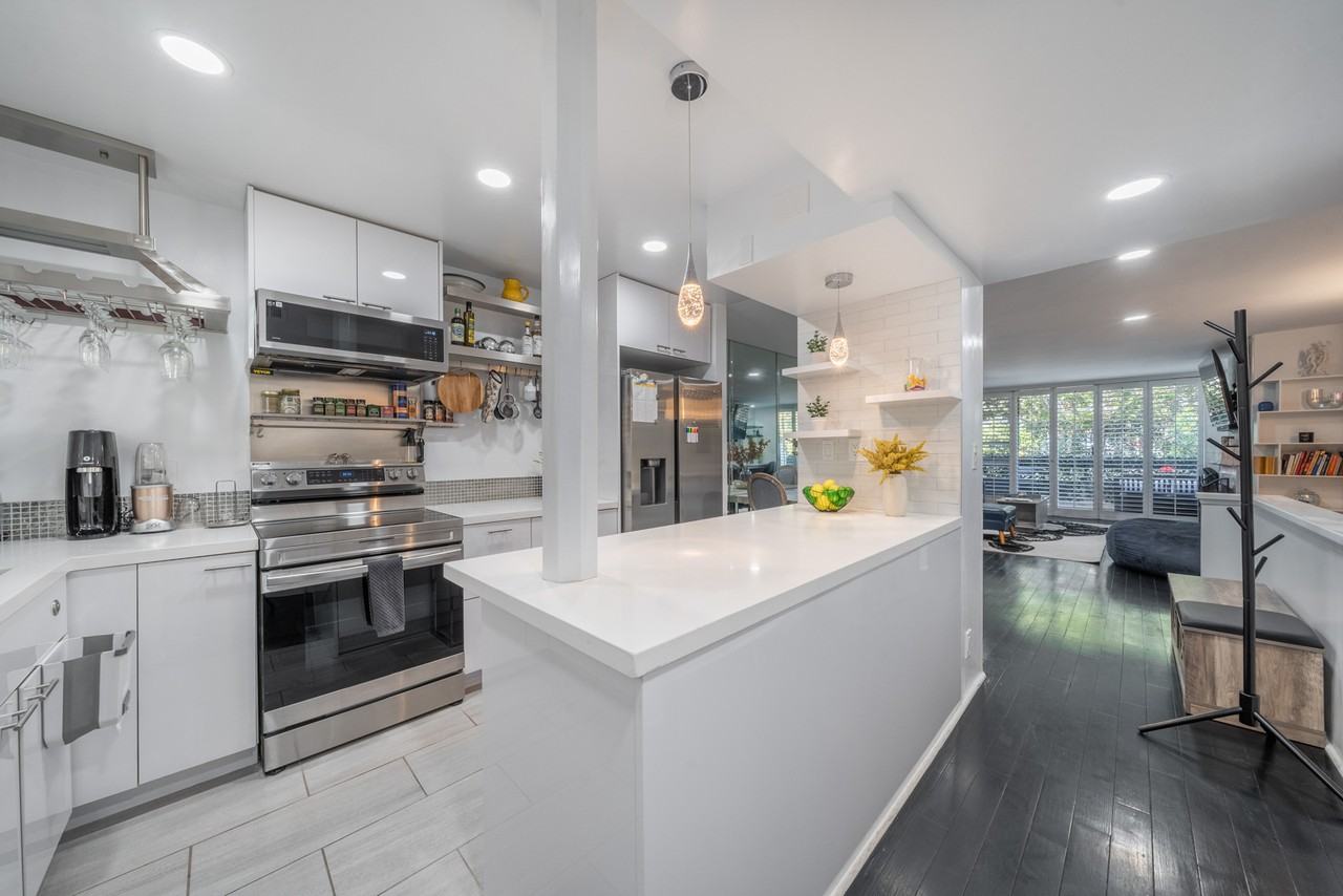 1900 Vine St #217 - Photo 4 of 24