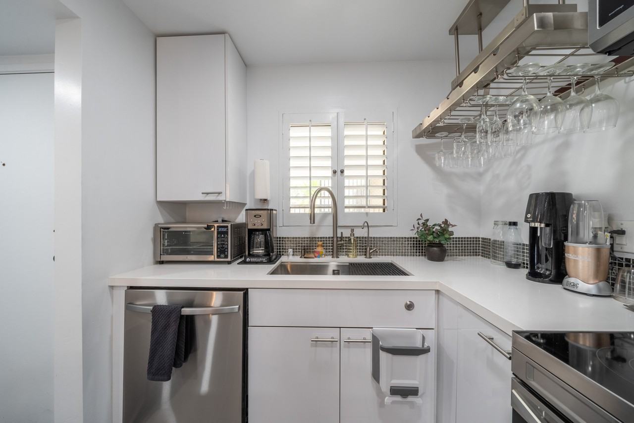 1900 Vine St #217 - Photo 5 of 24