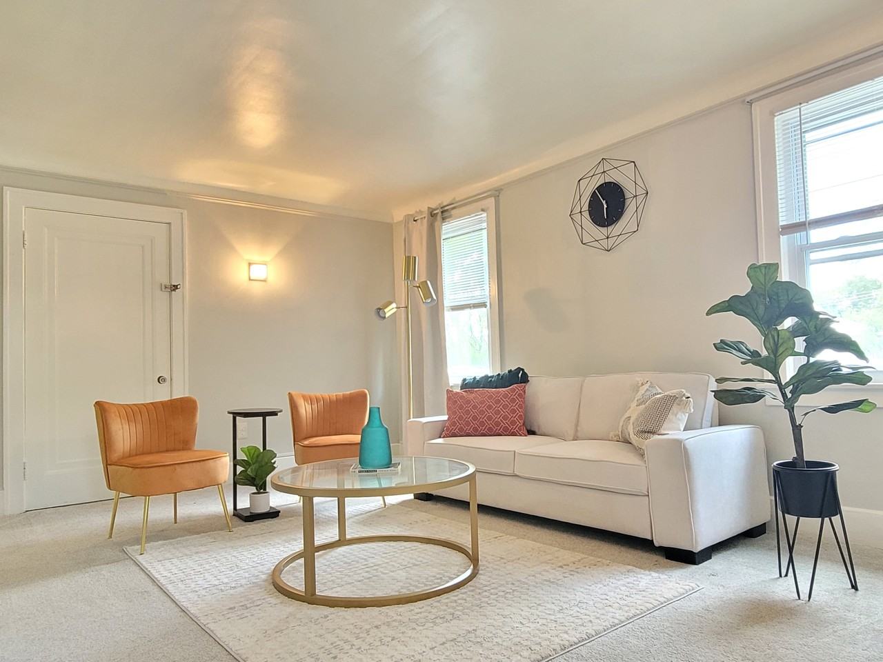 150 E Woodland St #1