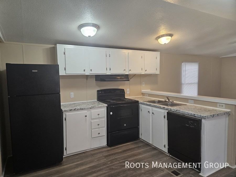 28 Springlake Dr #28SP - Photo 3 of 12