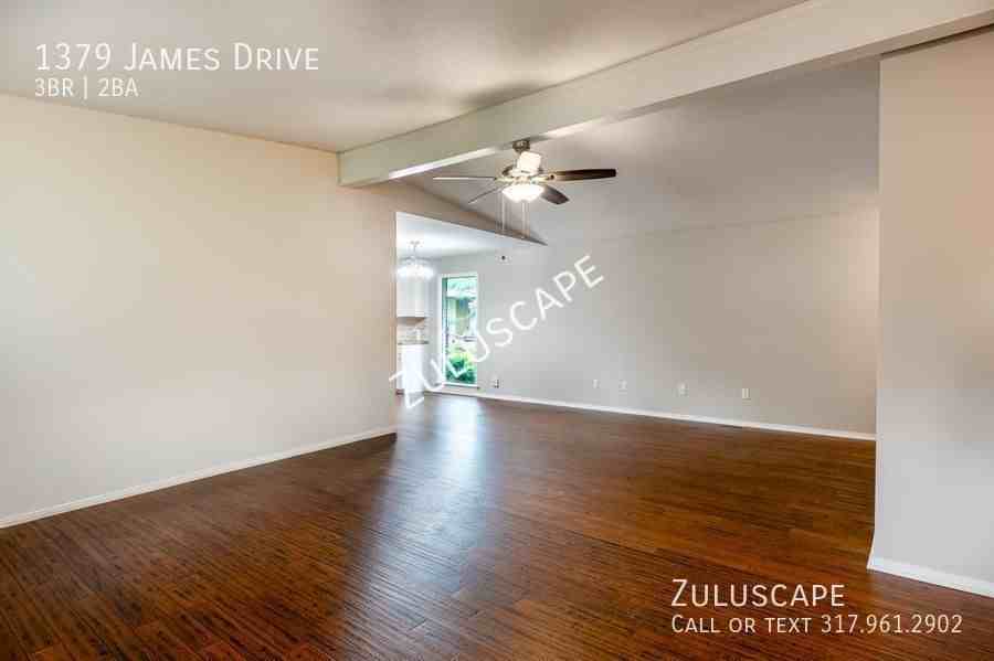 1379 James Dr - Photo 3 of 16