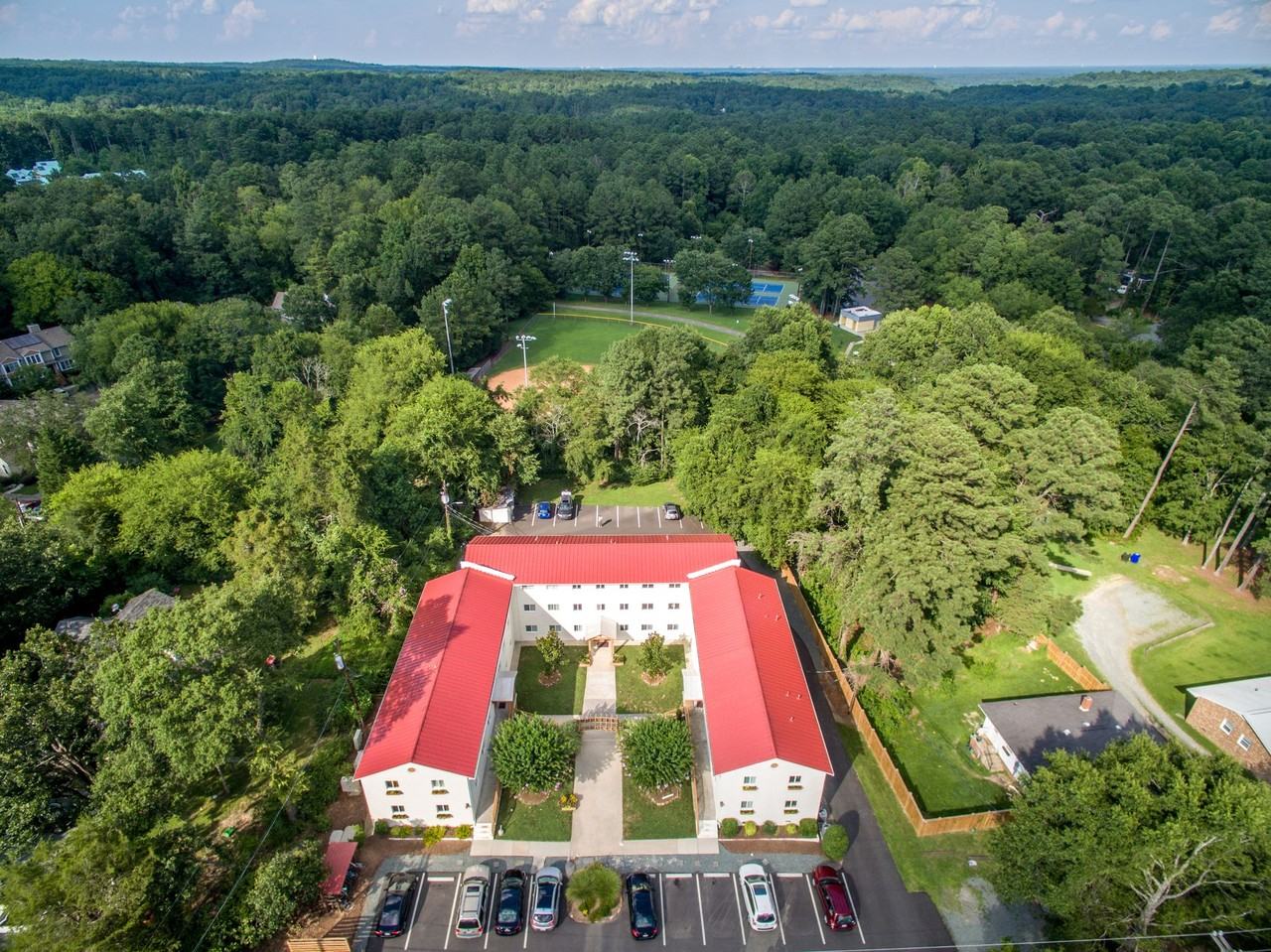 1104 N Greensboro St - Photo 7 of 36