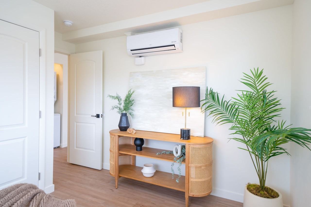 SoTro Apartments - Photo 5 of 33