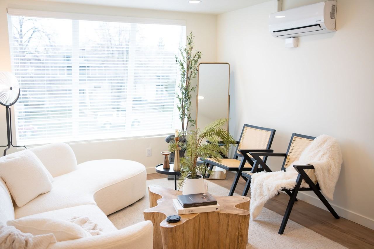 SoTro Apartments - Photo 6 of 33