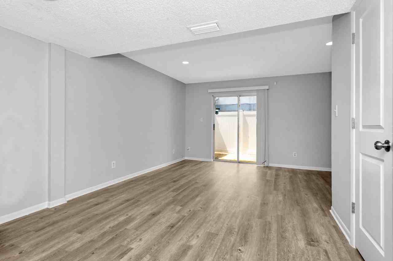 5112 E Temple Heights Rd - Photo 2 of 23