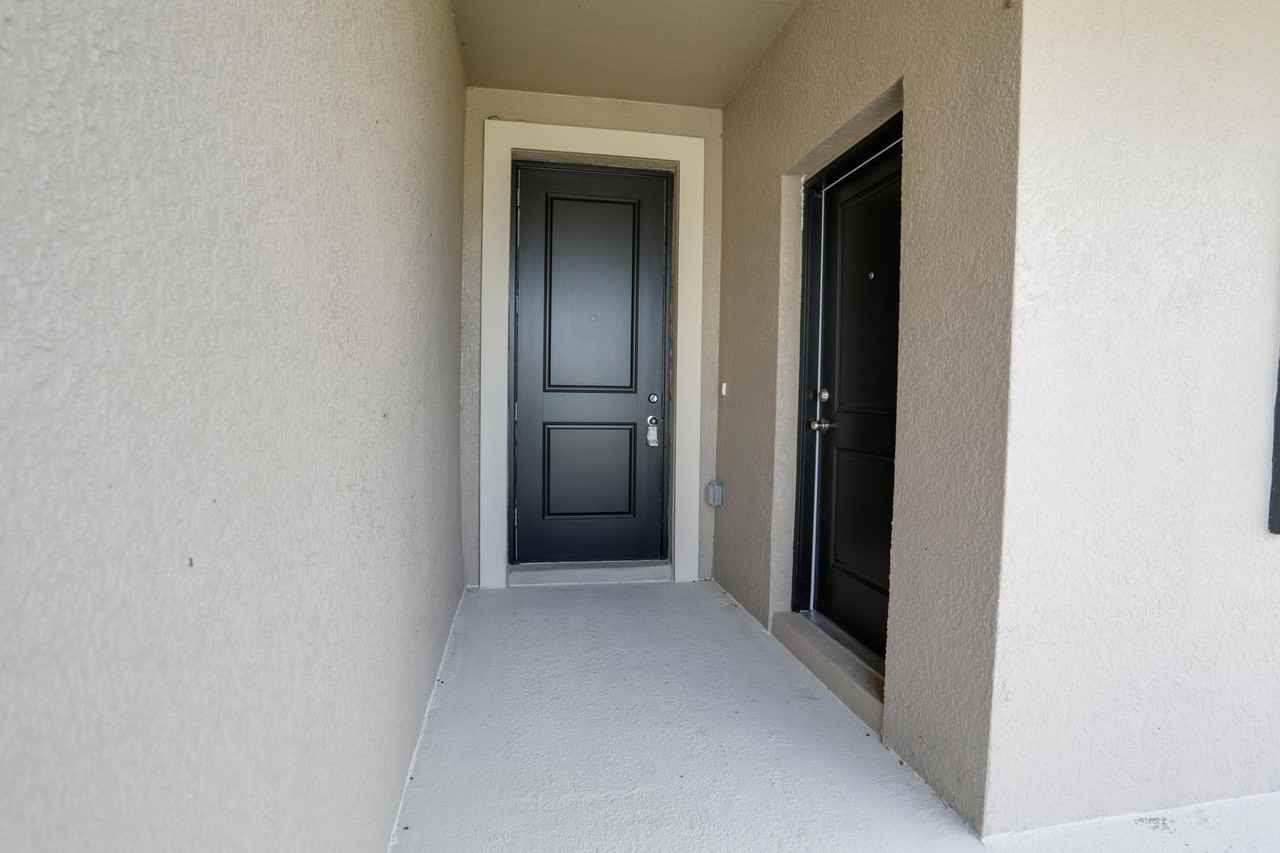 924 924 Harold Pass - Photo 2 of 12